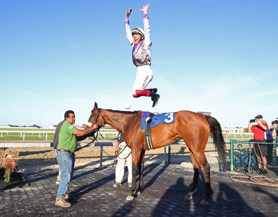 Poolside With Slim - Penn Oaks - Bill Denver EQUI-PHOTO